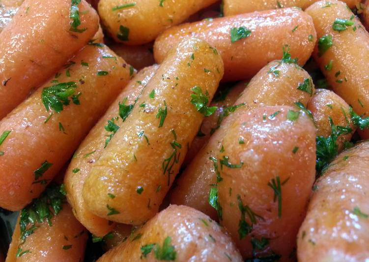 Easiest Way to Make Homemade Herbed Carrots