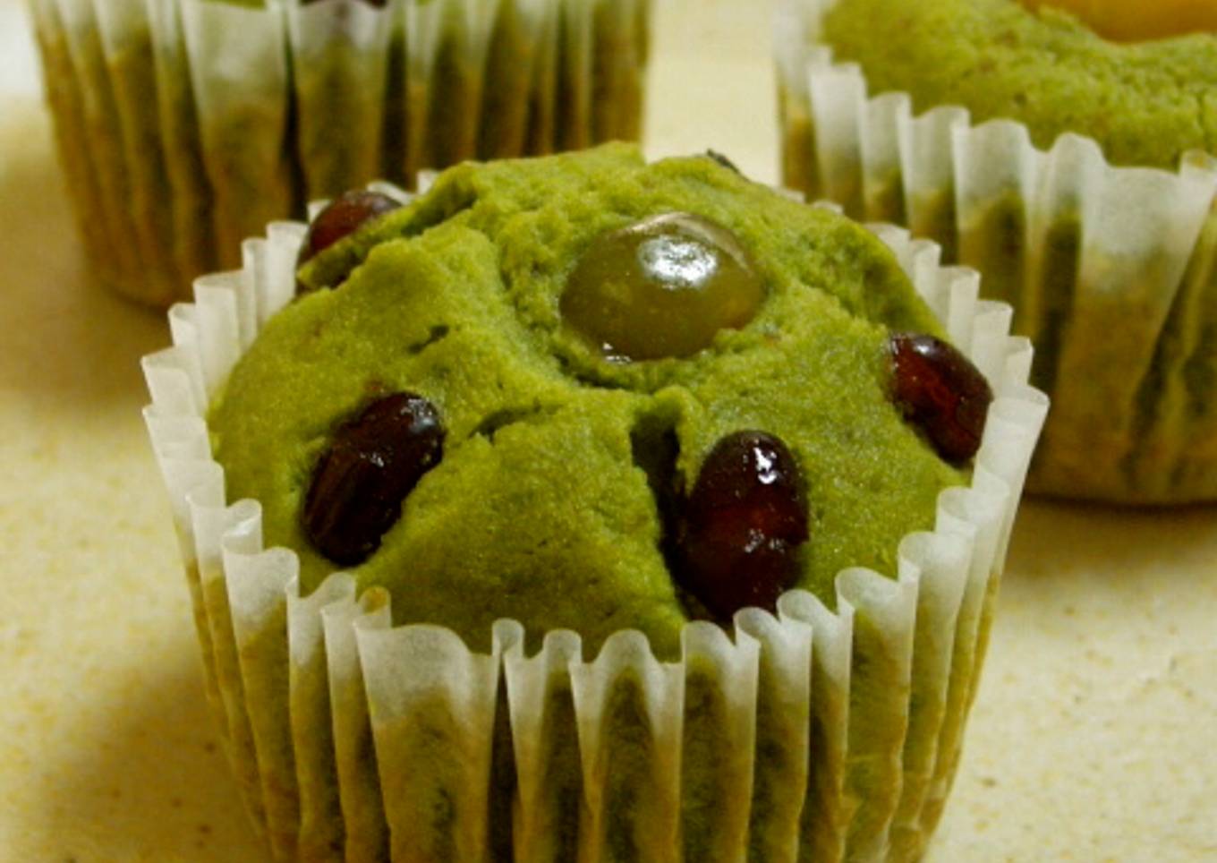 Matcha green tea cake