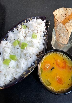 A picture of Dal Chawal.