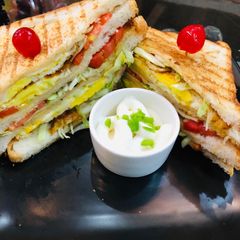 A picture of Dagwood Sandwich.