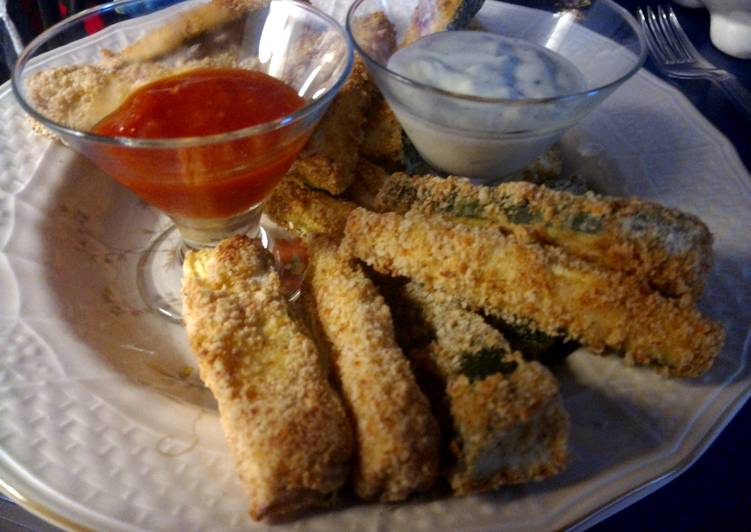 Tasy oven baked zucchini sticks