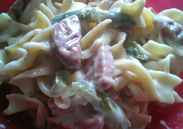 Step-by-Step Guide to Make Quick Creamy Sausage Pasta and Peppers