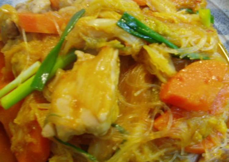 Healthy Spicy Simmered Chinese Cabbage and Chicken