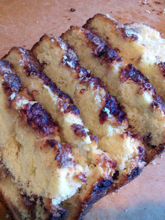 A picture of Apple Cinnamon Cake.