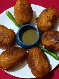 ब्रेड रोल (Bread Roll recipe in hindi) रेसिपी मुख्य फोटो