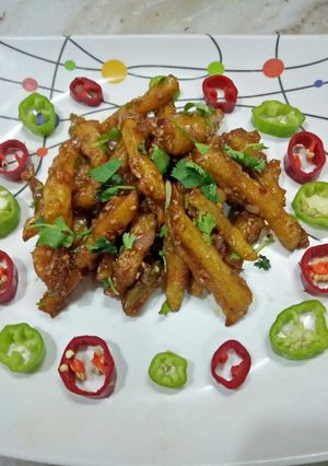 હન્ની ચીલ્લી પોટેટો😋 રેસીપી મુખ્ય ફોટો