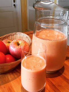 Una foto de Gazpacho con frutas😋