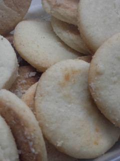 Una foto de Galletitas dulces fáciles y económicas con aceite♡