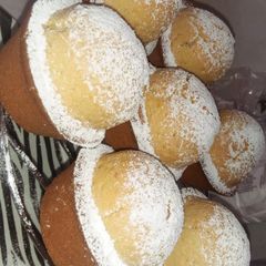A picture of Vanilla Muffins.