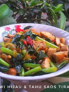 Foto resep Tumis Sawi Hijau & Tahu Saos Tiram