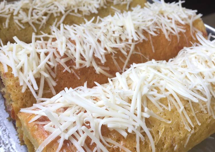 Cara Gampang Menyiapkan Banana cake roll yang Sempurna