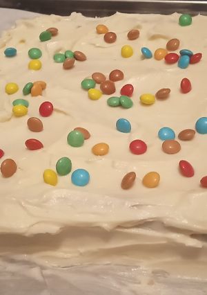 A picture of Melt in your mouth vanilla cake birthday!!!!.