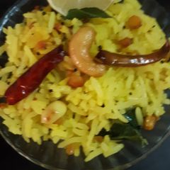 A picture of Lemon rice.