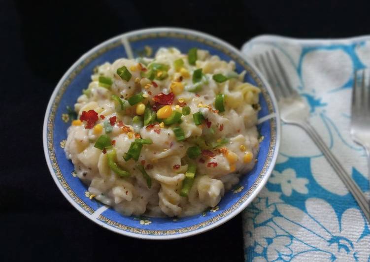 Simple Way to Prepare Super Quick Homemade Delicious White Sauce Pasta