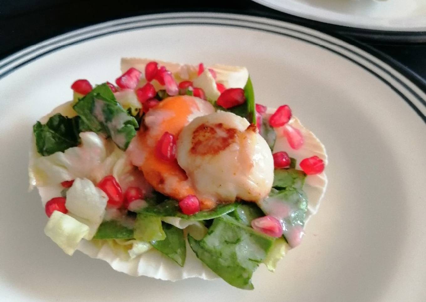 Ensalada de vieiras con vinagreta de granada