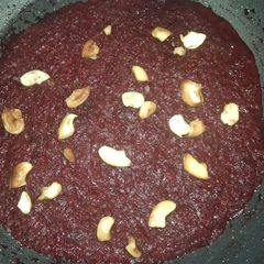 A picture of Beetroot halwa.