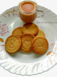 A picture of Homemade Digestive Biscuits in Kadai and Microwave.
