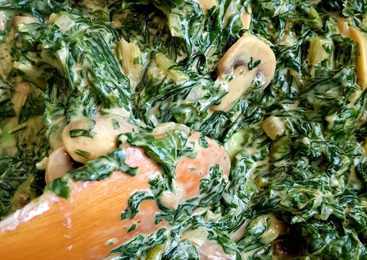 Simple Way to Prepare Perfect Creamy spinach and mushroom