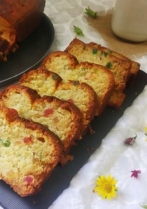 टूटी फ्रूटी मिल्क केक (Tutti Fruity Milk Cake) रेसिपी मुख्य फोटो