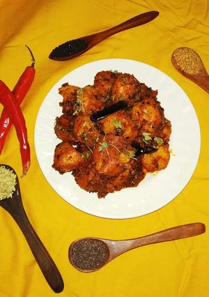 আচারী আলু (achaari aloo recipe in Bengali) রেসিপির প্রধান ছবি