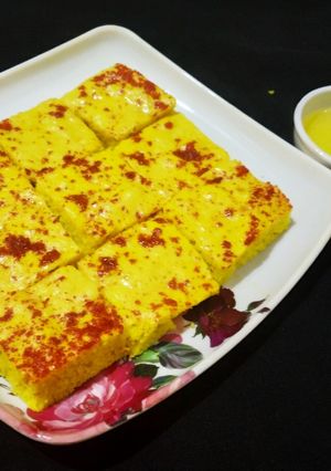 લાઈવ સ્ટીમ ઢોકળા (Live Steam Dhokla Recipe In Gujarati) રેસીપી મુખ્ય ફોટો