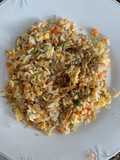 Arroz frito con pollo