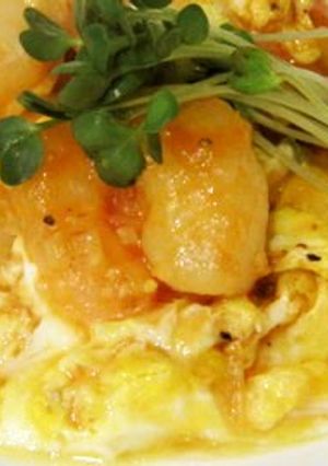 A picture of Fluffy Egg and Shrimp Chili Stir-Fry.