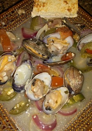 A picture of Sauteed clams.