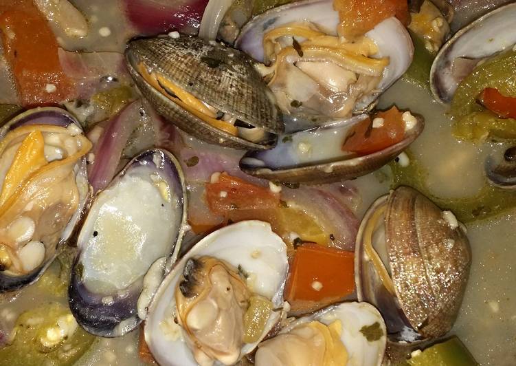 Steps to Make Quick Sauteed clams