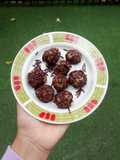 Bola-Bola Coklat