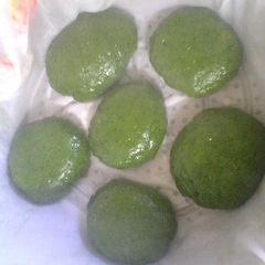 A picture of Namafu Manju (Wheat Gluten and Mochi Cakes).