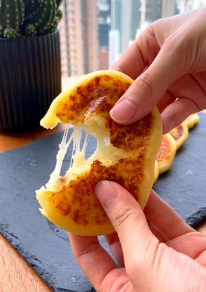 A picture of Korean Cheese Hotteok.
