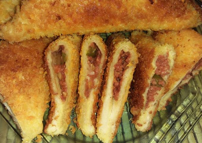 Resep Roti Isi Kornet Daging Oleh Eva - Cookpad Resep Roti Isi Kornet Daging Oleh Eva - Cookpad