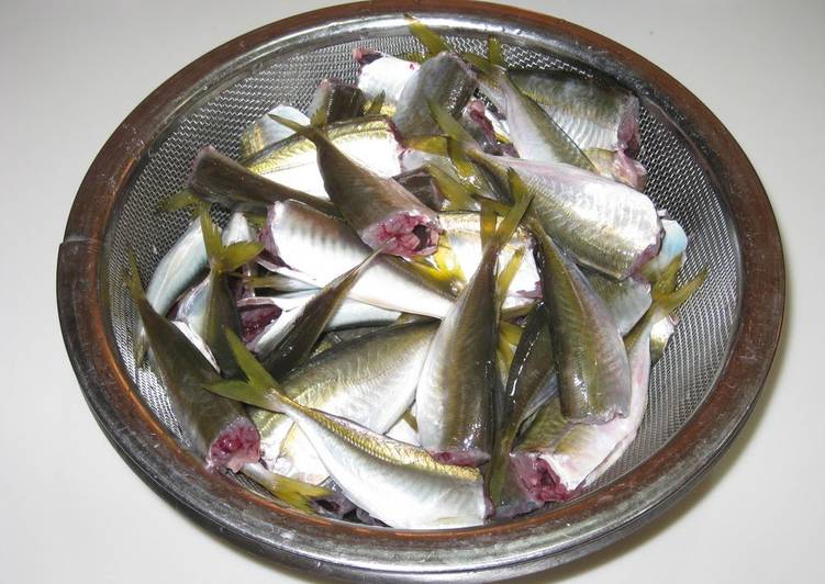 How to Make Perfect How to Clean Small Horse Mackerel