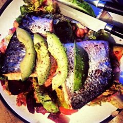 A picture of Salmon, avacodo, walnut and beetroot salad.