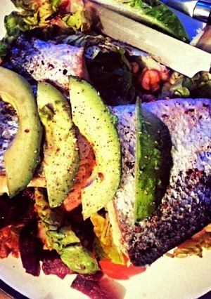A picture of Salmon, avacodo, walnut and beetroot salad.