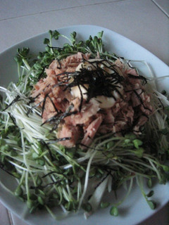 A picture of Refreshing and Crispy Tofu Salad.