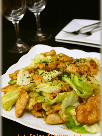 Easy Way Make Recipe Lemon Butter Stir-Fry with Chicken Breast and Cabbage that is Really Delicious, Can Spoil the Tongue}