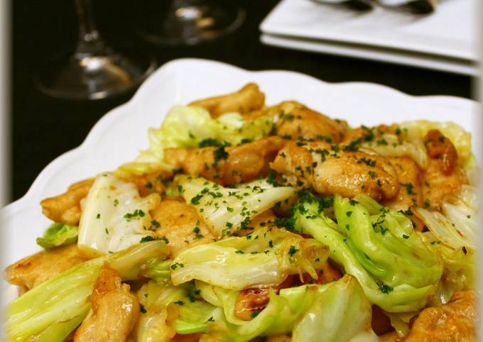 Lemon Butter Stir-Fry with Chicken Breast and Cabbage