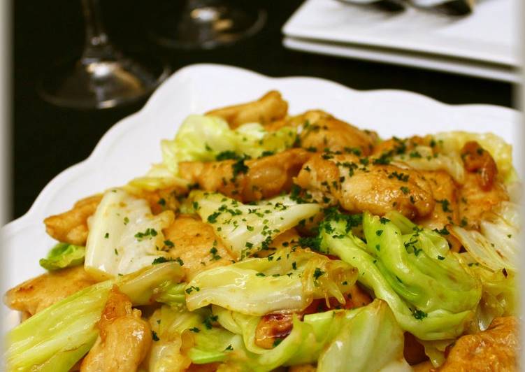 Easiest Way to Make Ultimate Lemon Butter Stir-Fry with Chicken Breast and Cabbage