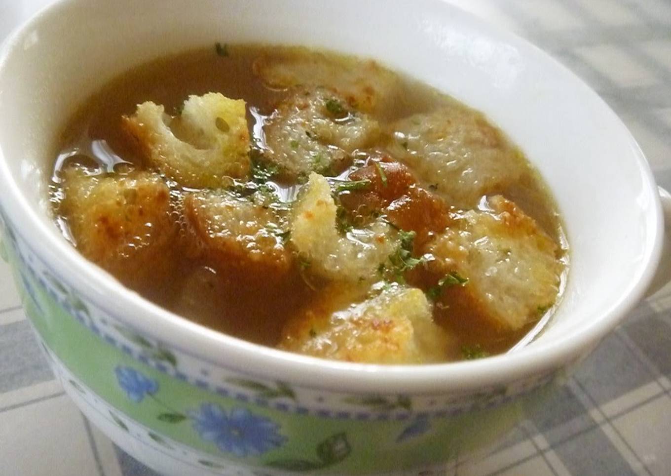 Simple and easy onion soup gratin