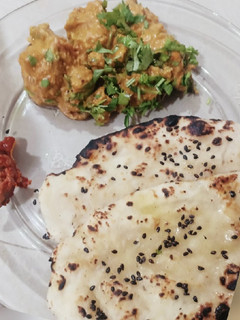 બટર નાન (Butter Naan Recipe In Gujarati) રેસીપી મુખ્ય ફોટો