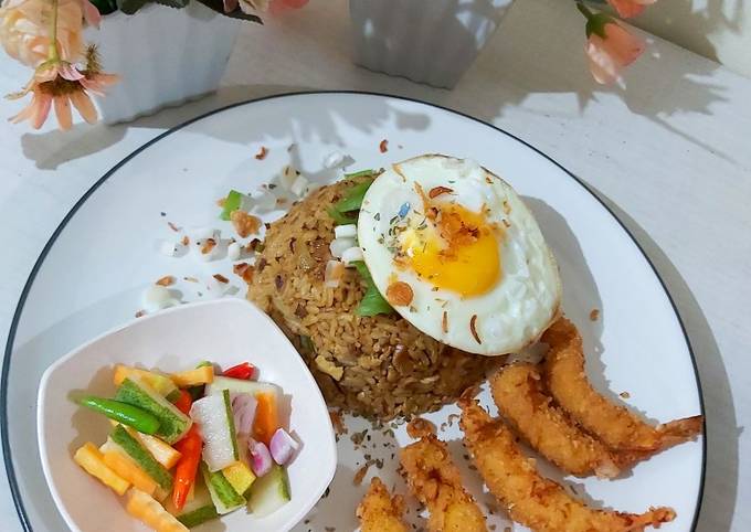 Nasi goreng jepang Ebi Furai