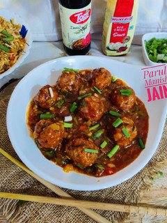 रेस्टोरेंट स्टाइल वेज मंचूरियन(veg Manchurian recipe in Hindi) रेसिपी मुख्य फोटो