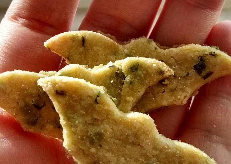 Simple Way to Prepare Ultimate Cheesy gluten free crackers