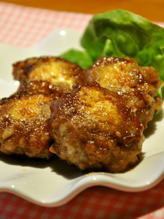 A picture of Roasted Meat Hamburger.