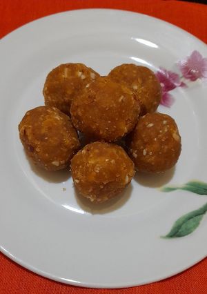 বেসনের লাড্ডু(besaner ladoo recip[e in Bengali) রেসিপির প্রধান ছবি
