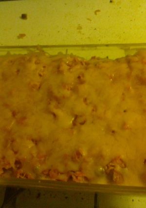 A picture of Doritos pie casserole.