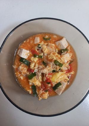 Foto resep Ayam tahu kuah tomat (Start 10m+)