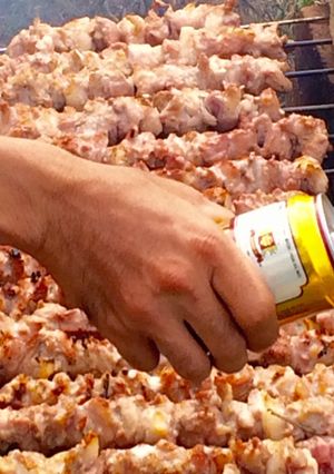 Hình của món Thịt nướng tưới bia.